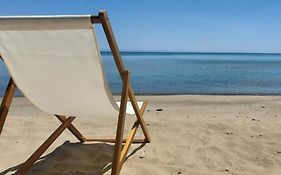 Wander Lake Huron